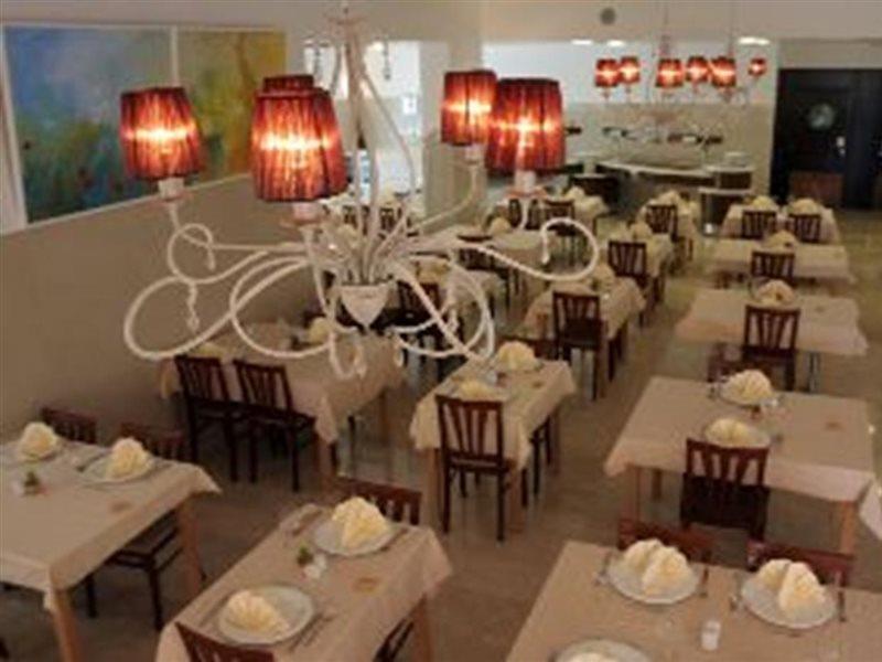 Hotel Quercus Drvenik  Esterno foto
