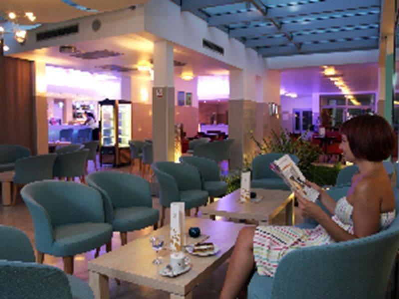 Hotel Quercus Drvenik  Esterno foto