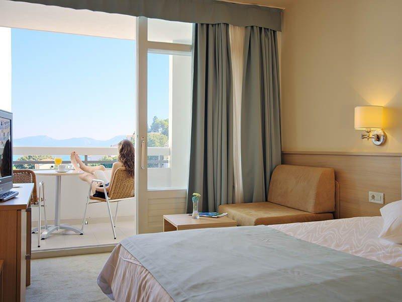 Hotel Quercus Drvenik  Esterno foto